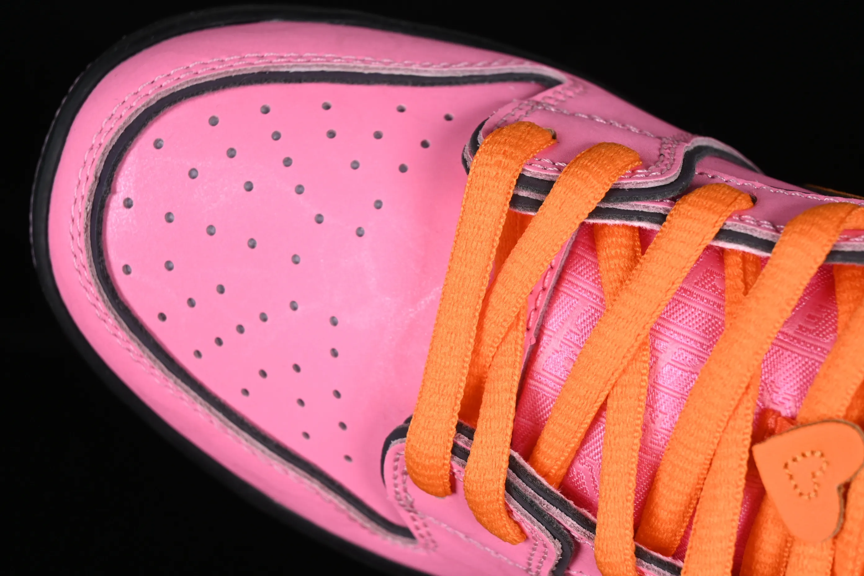 All Categories Nk SB Dunk Series Nk SB Dunk Low Low-top sneakers F version The Powerpuff Girls x Nk SB Dunk Low Powerpuff Girls joint model Low-top casual sneakers FD2631-600
